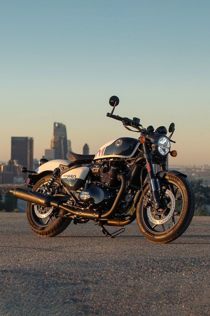 736x1104 The 2024 Royal Enfield Shotgun 650