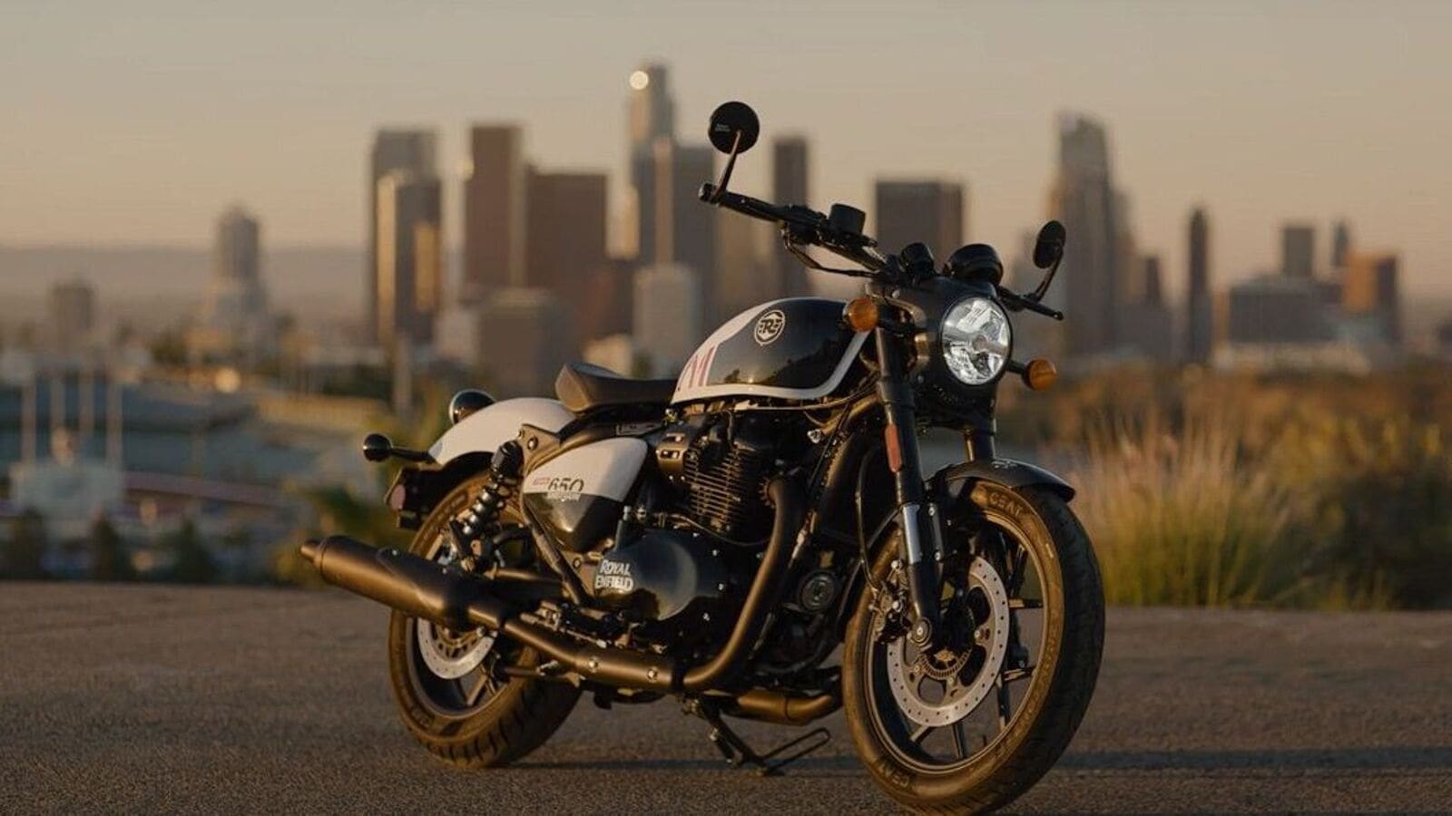 1600x900 Royal Enfield Shotgun 650 makes global debut, will launch next year