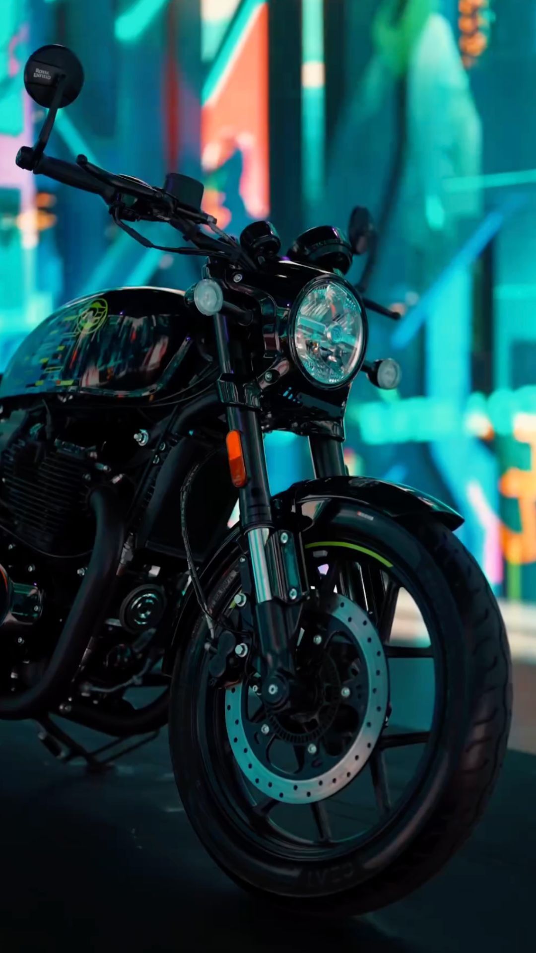 1080x1920 Dive Into The Features Of The Royal Enfield Shotgun 650 Motoverse Edition; Design And Specifications