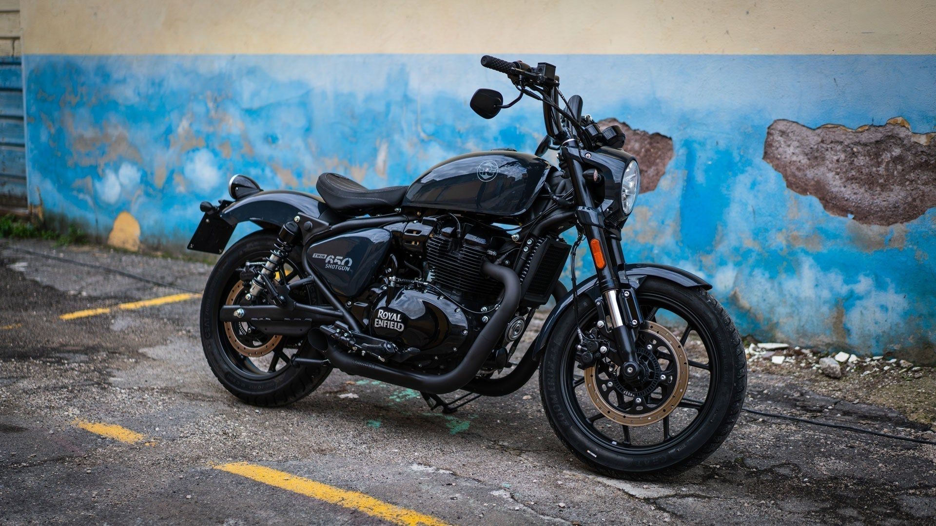 1920x1080 Royal Enfield Shotgun 650 Custom