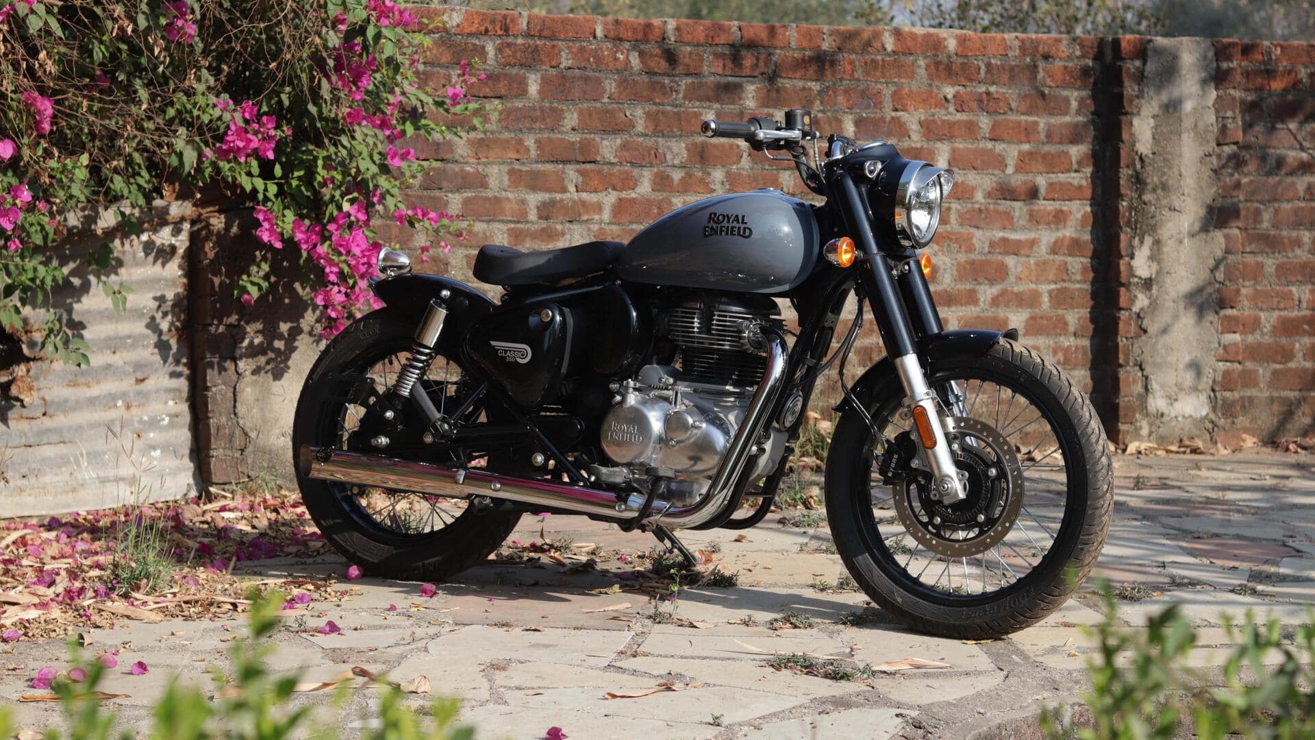 1920x1080 Royal Enfield Shotgun 350 in the works: What to expect