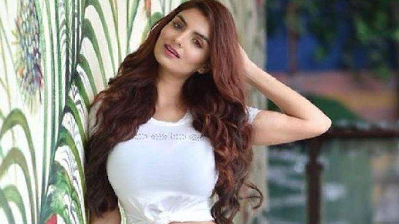 1280x720 And UNSEEN Picture of Anveshi Jain