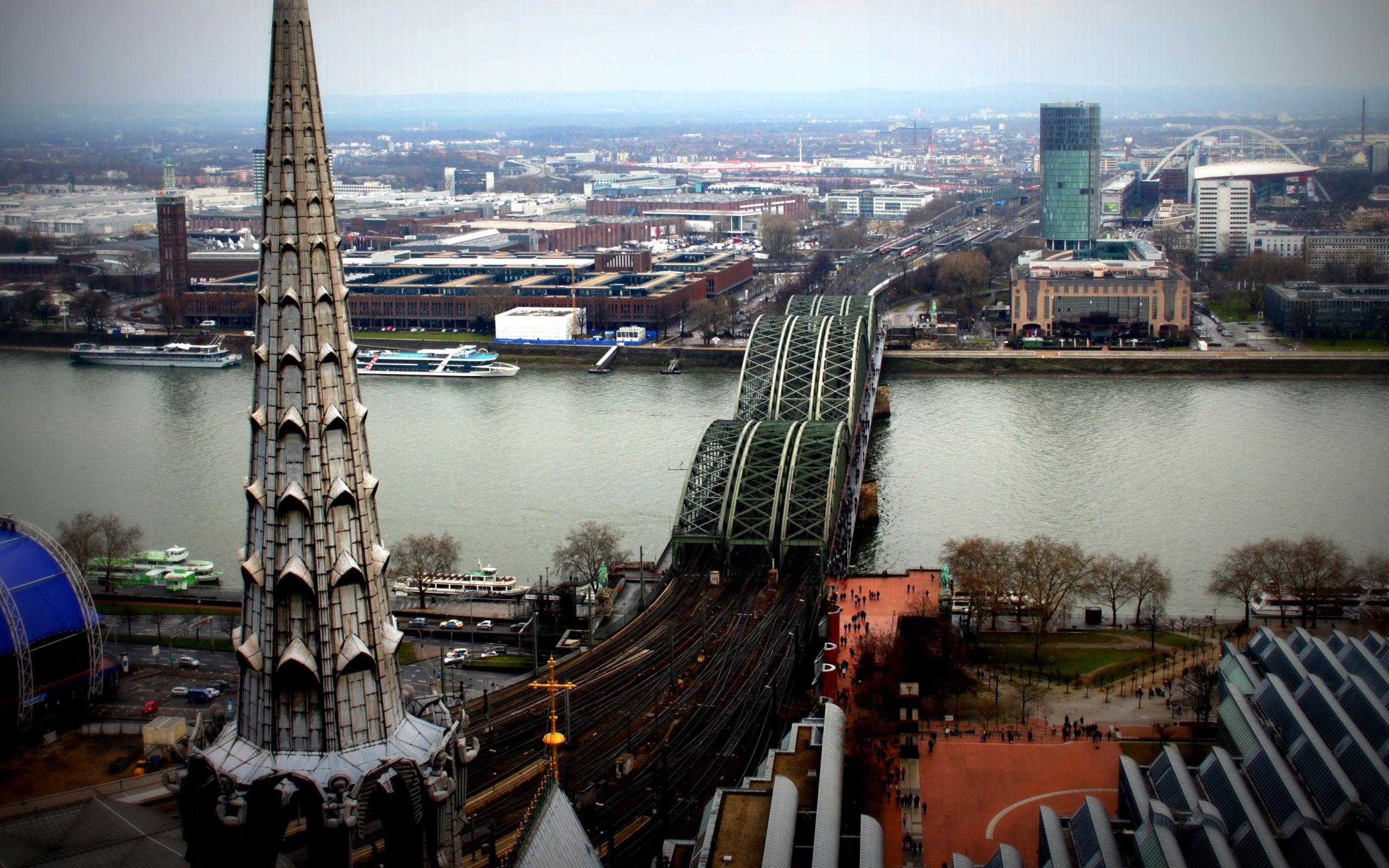 2560x1600 Koln View 2 Mac Wallpaper Download