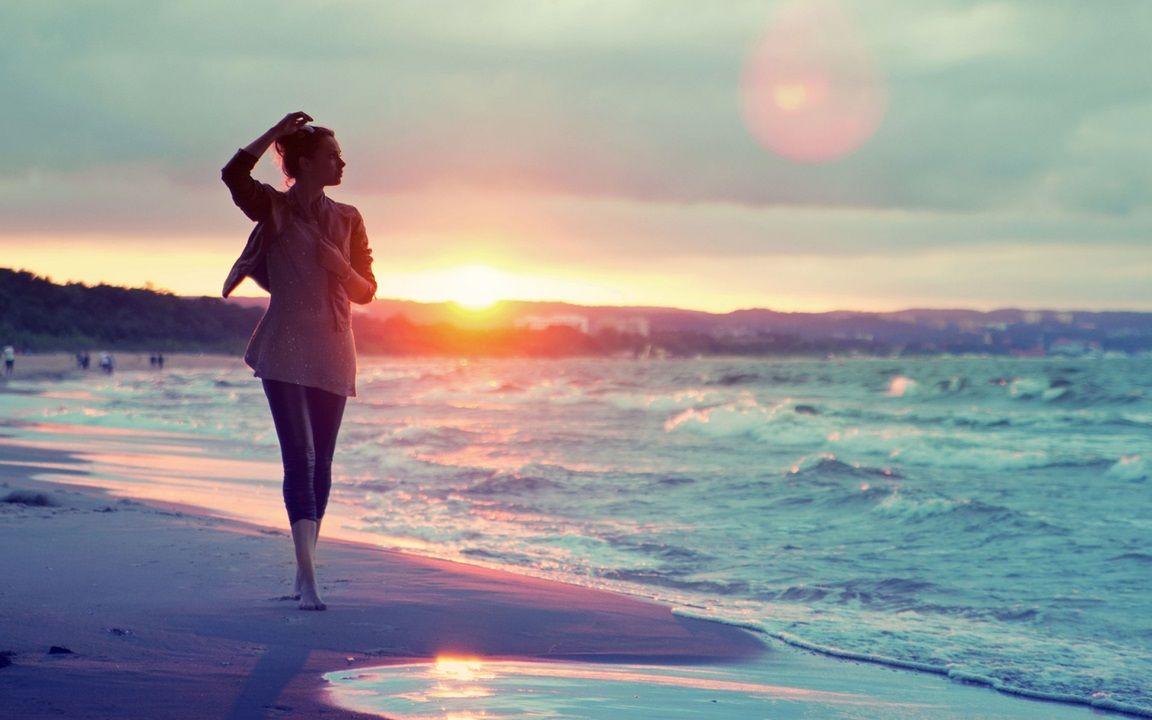 1152x720 Girl walking on the Beach at Sunset HD Wallpaper. Sunset, Beach