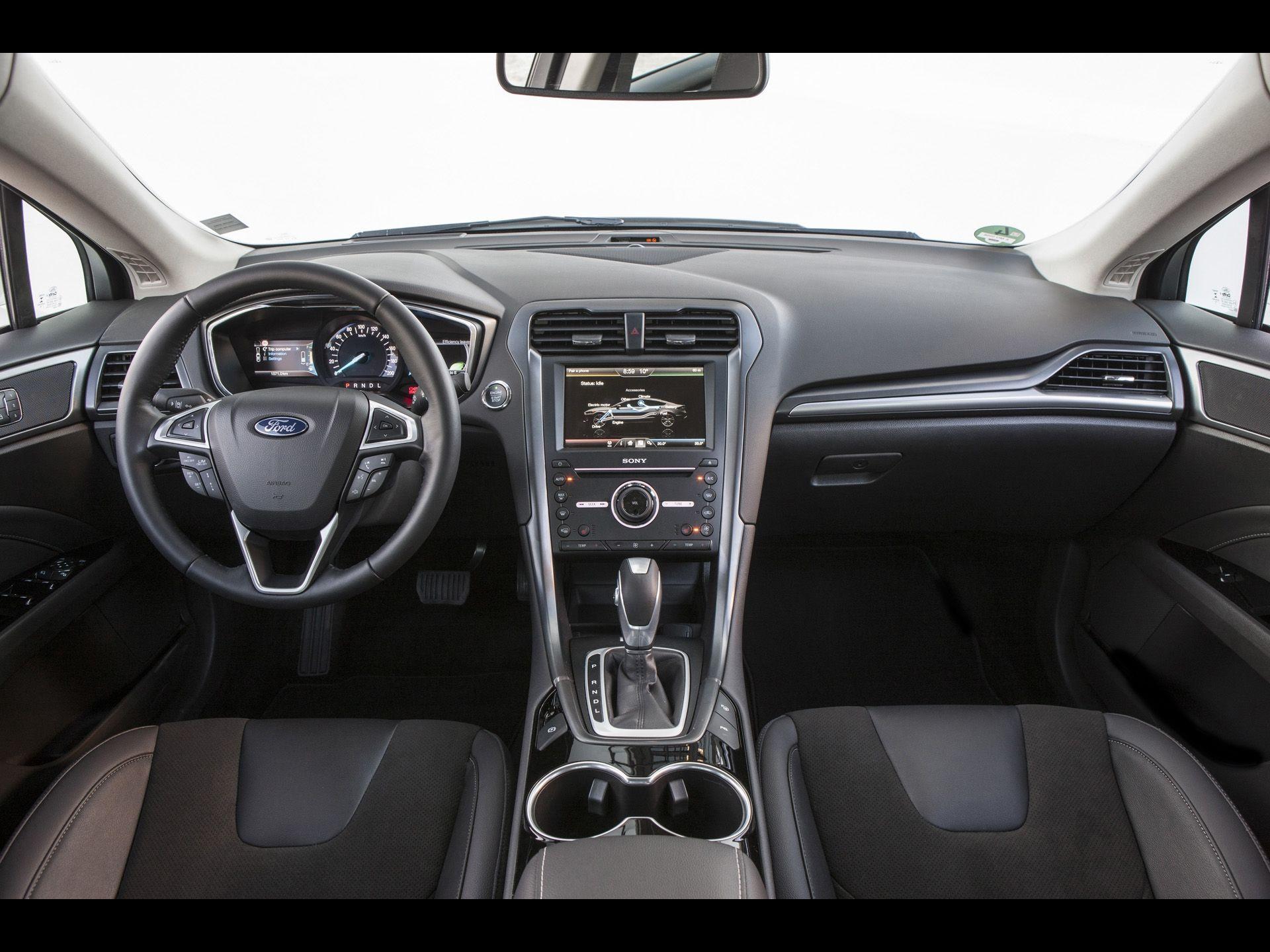 1920x1440 Ford Mondeo 2015 Desktop Wallpaper