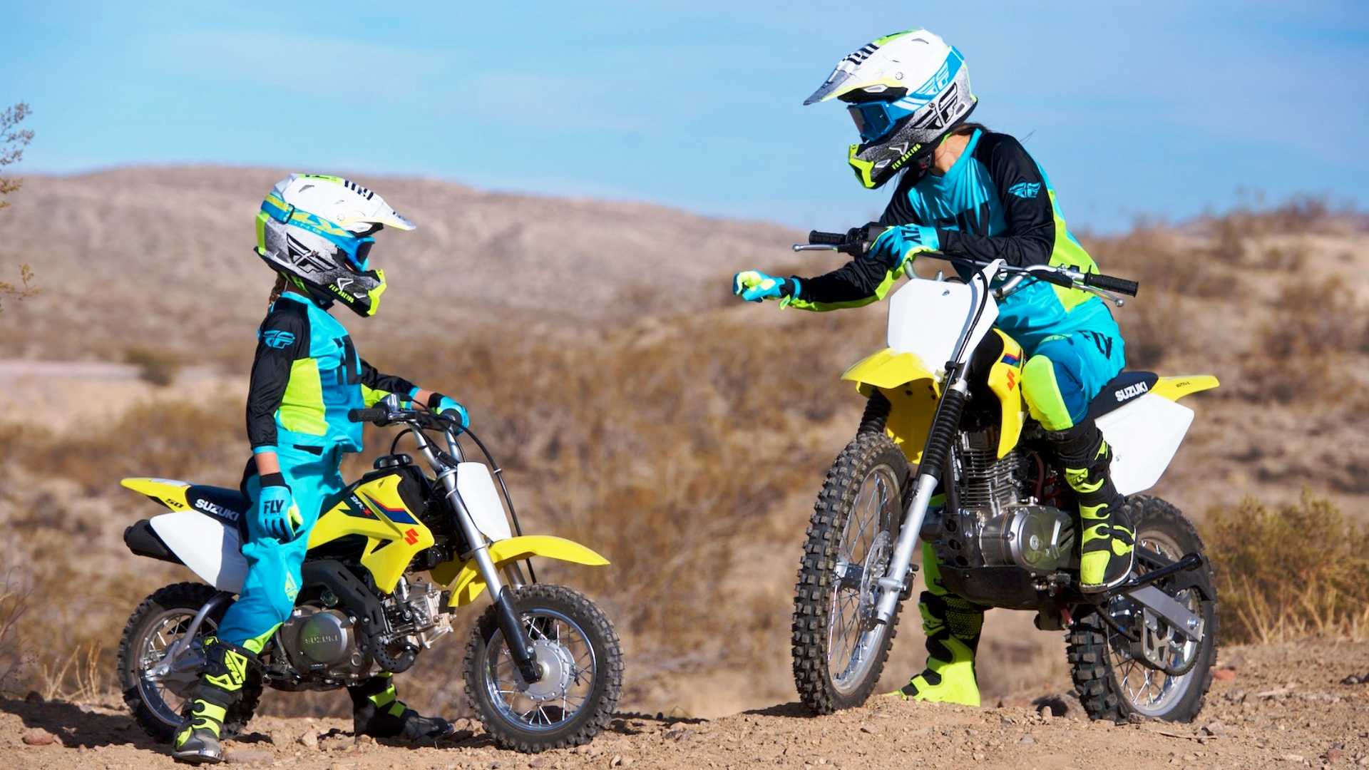 1920x1080 Mother Daughter Dirt Bike Riding Off Road Motorcycle Women Girls 8