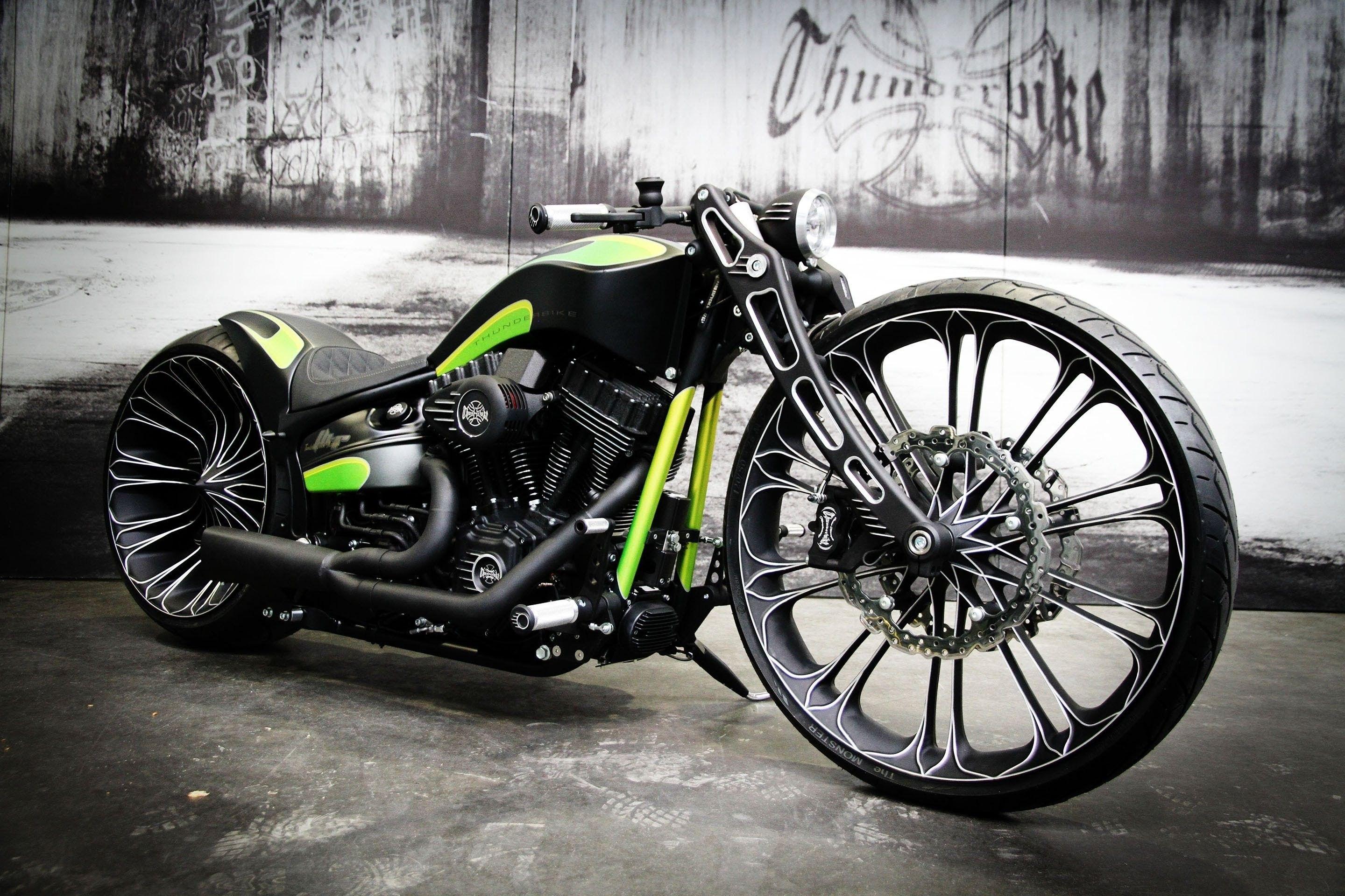 2880x1920 Bobber Wallpaper