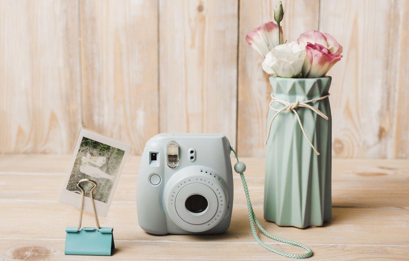 1332x850 Wallpaper retro, bouquet, Pink, the camera, vase, flower, vintage