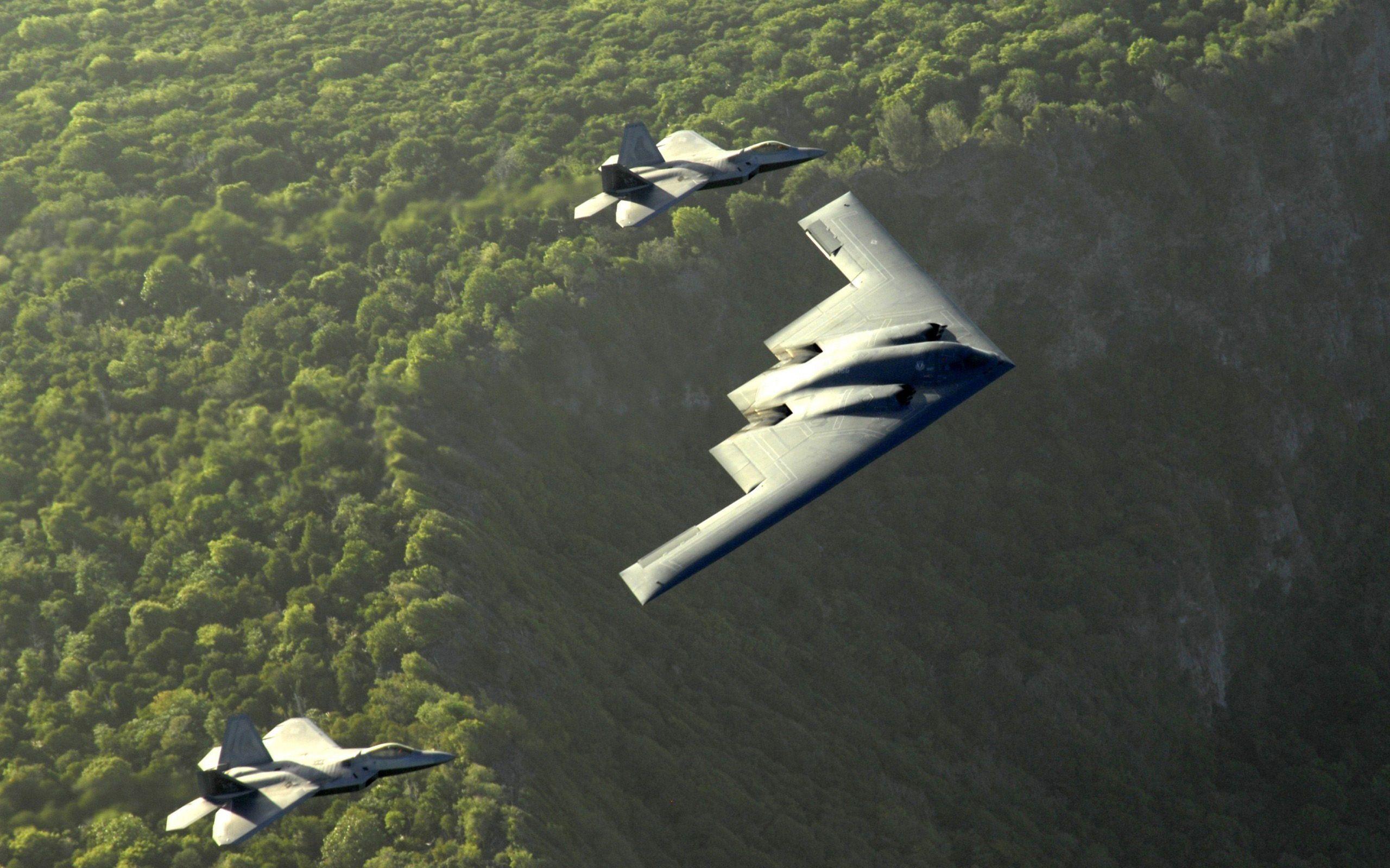 2560x1600 Lockheed Martin F 22 Raptor Wallpaperx1600