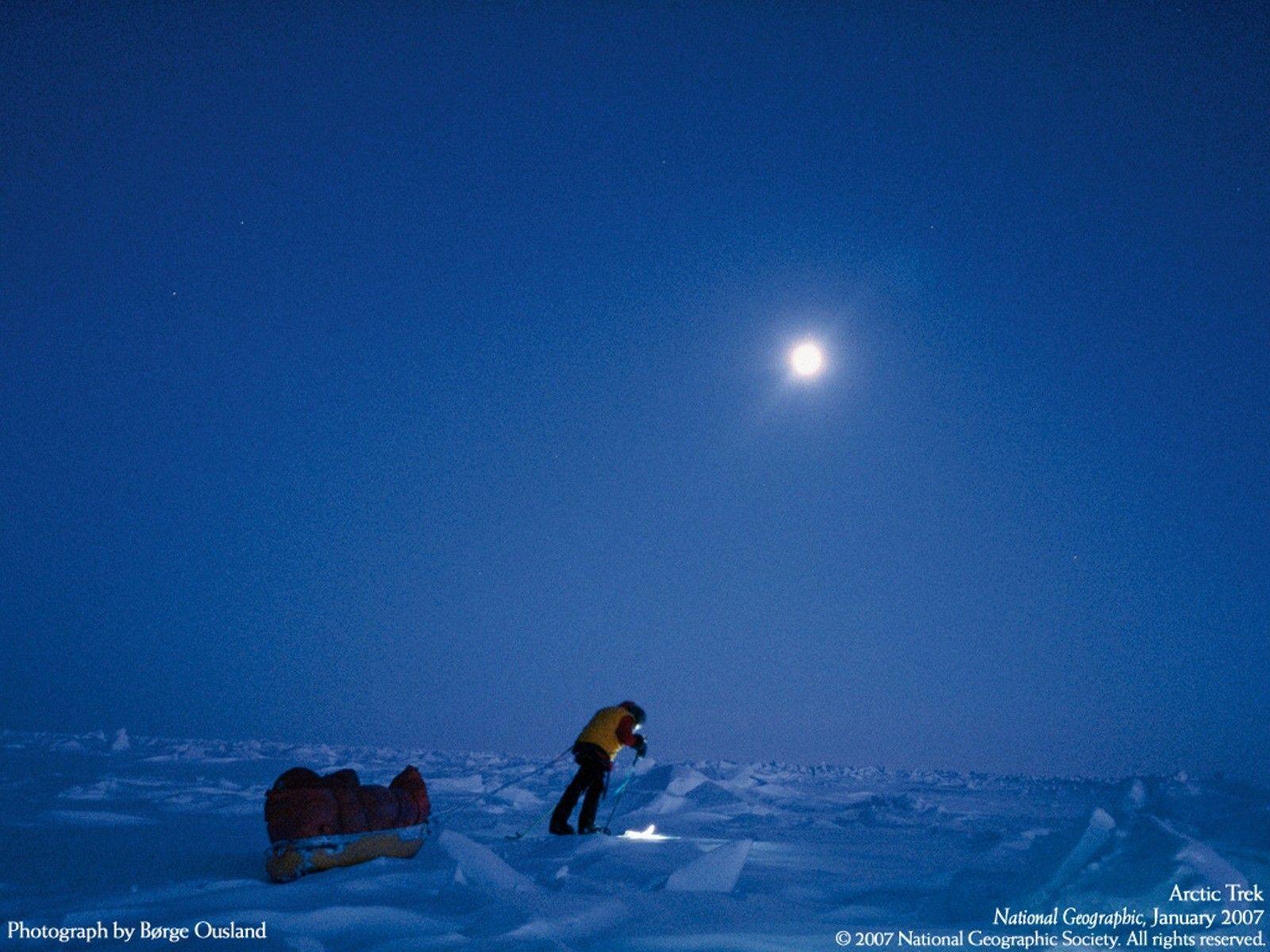 1600x1200 The man at the North pole wallpaper and image