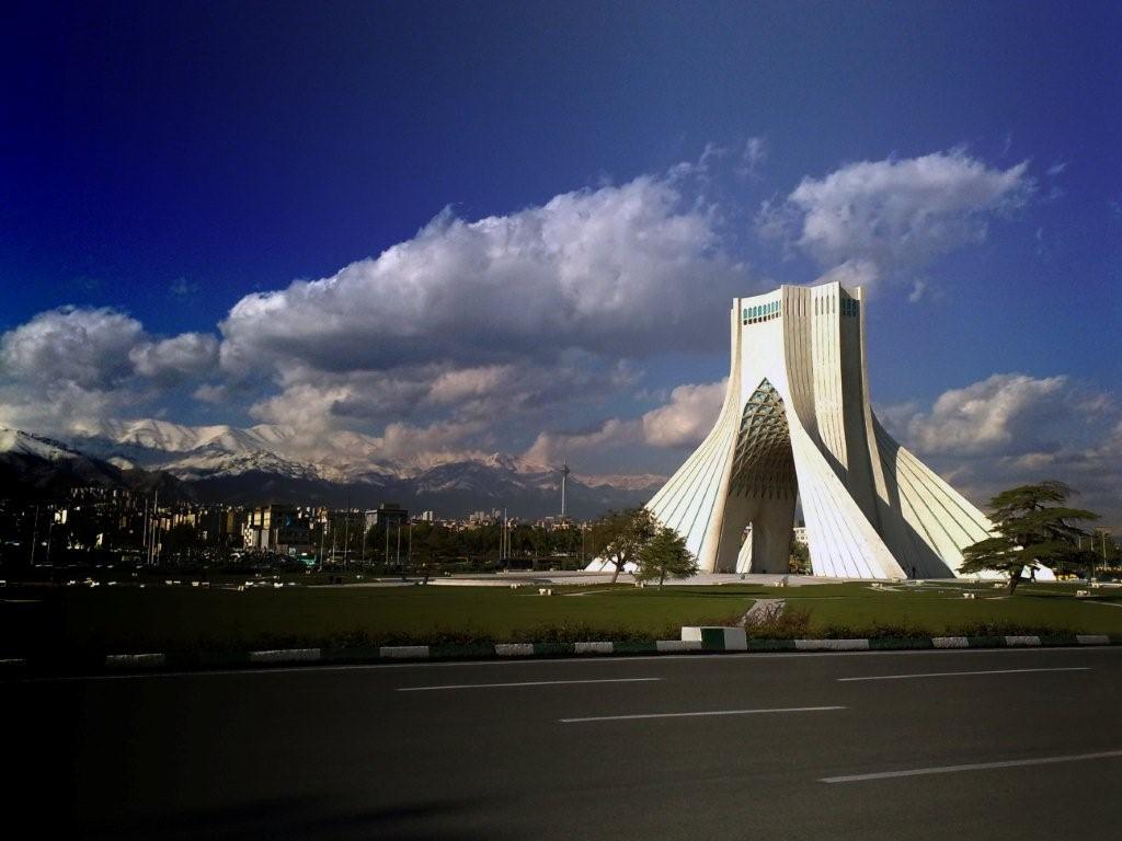 1024x768 Tehran Milad Full HD Wallpaper