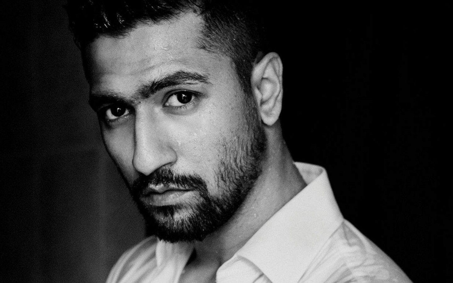 1440x900 Vicky Kaushal Computer Wallpaper 40011