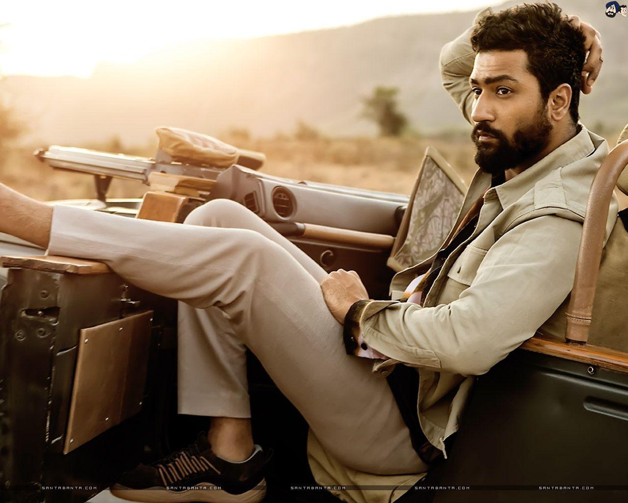 1280x1024 Hot HD Wallpaper of Bollywood Stars & Actors. Indian Celebs