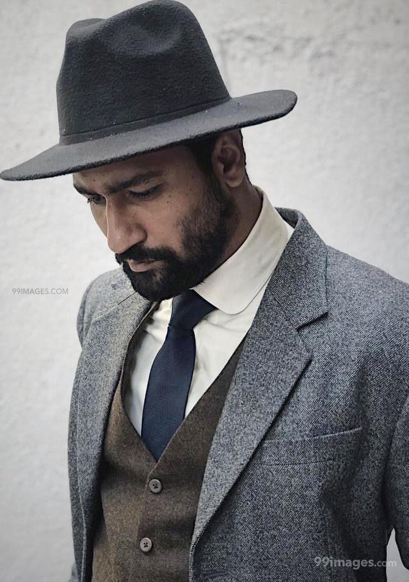 840x1194 Vicky Kaushal Best HD Photo Download (1080p) (Whatsapp DP