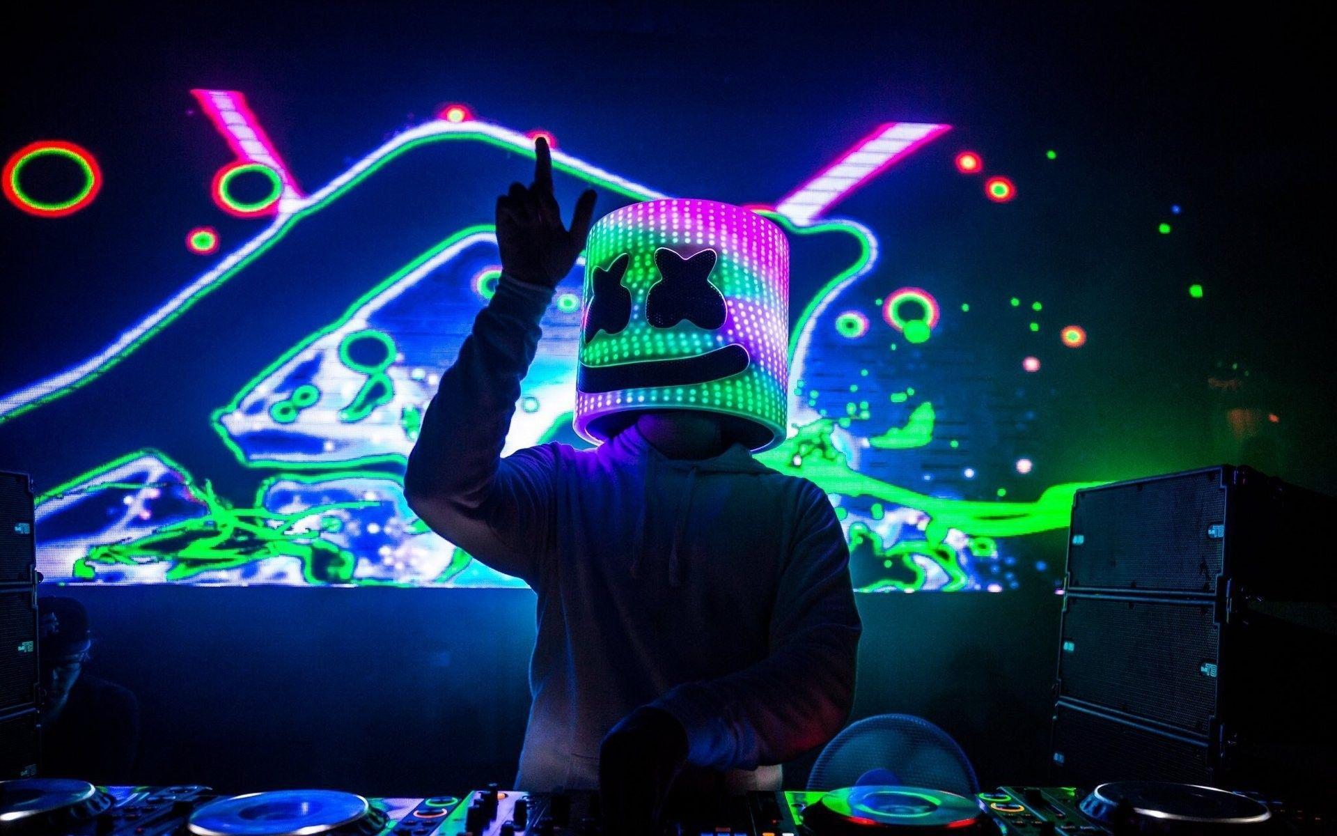 1920x1200 Night Club Wallpaper