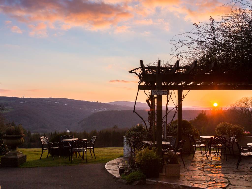 1024x768 The Horn of Plenty, photographs and image of the hotel