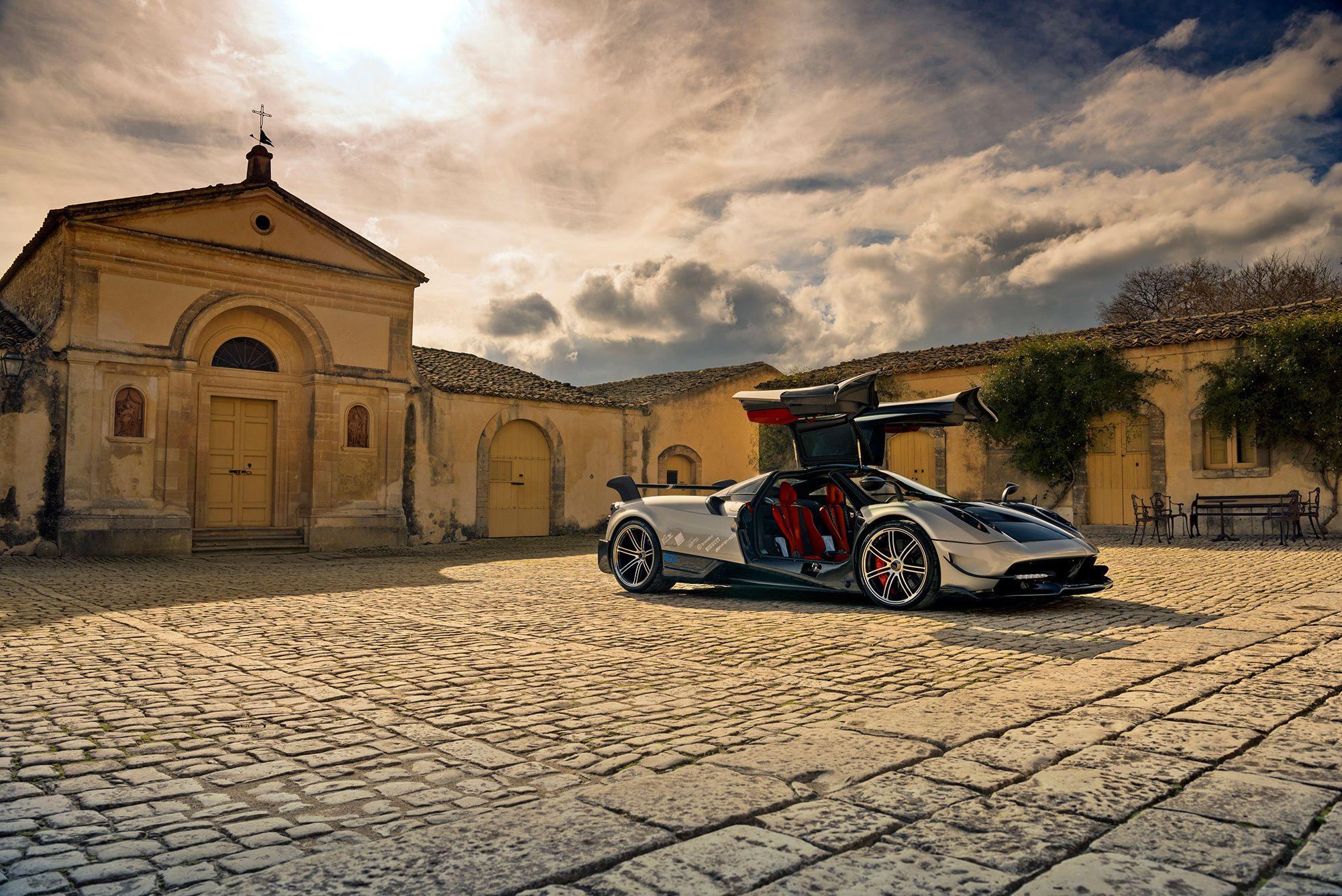 2000x1335 Pagani Huayra BC Wallpaper Image Photo Picture Background