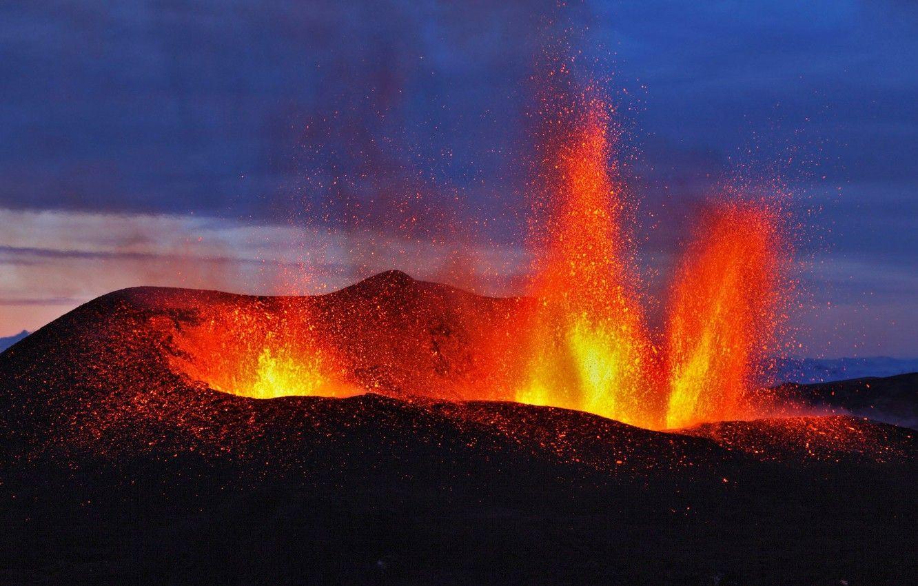 Iceland Volcano Wallpapers - Top Free Iceland Volcano Backgrounds ...