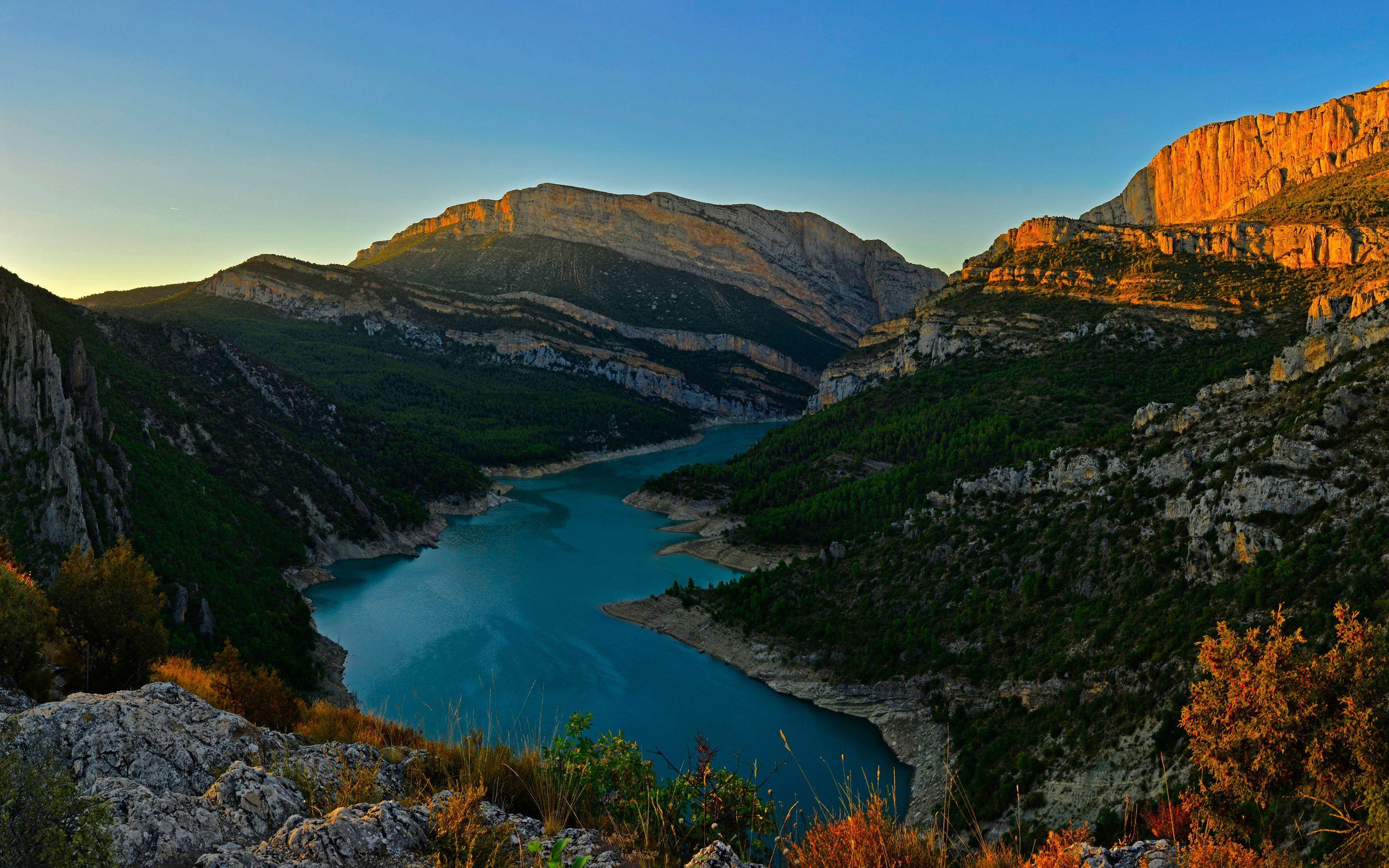 2880x1800 Congost River Mountain Range Spain. Landscape wallpaper