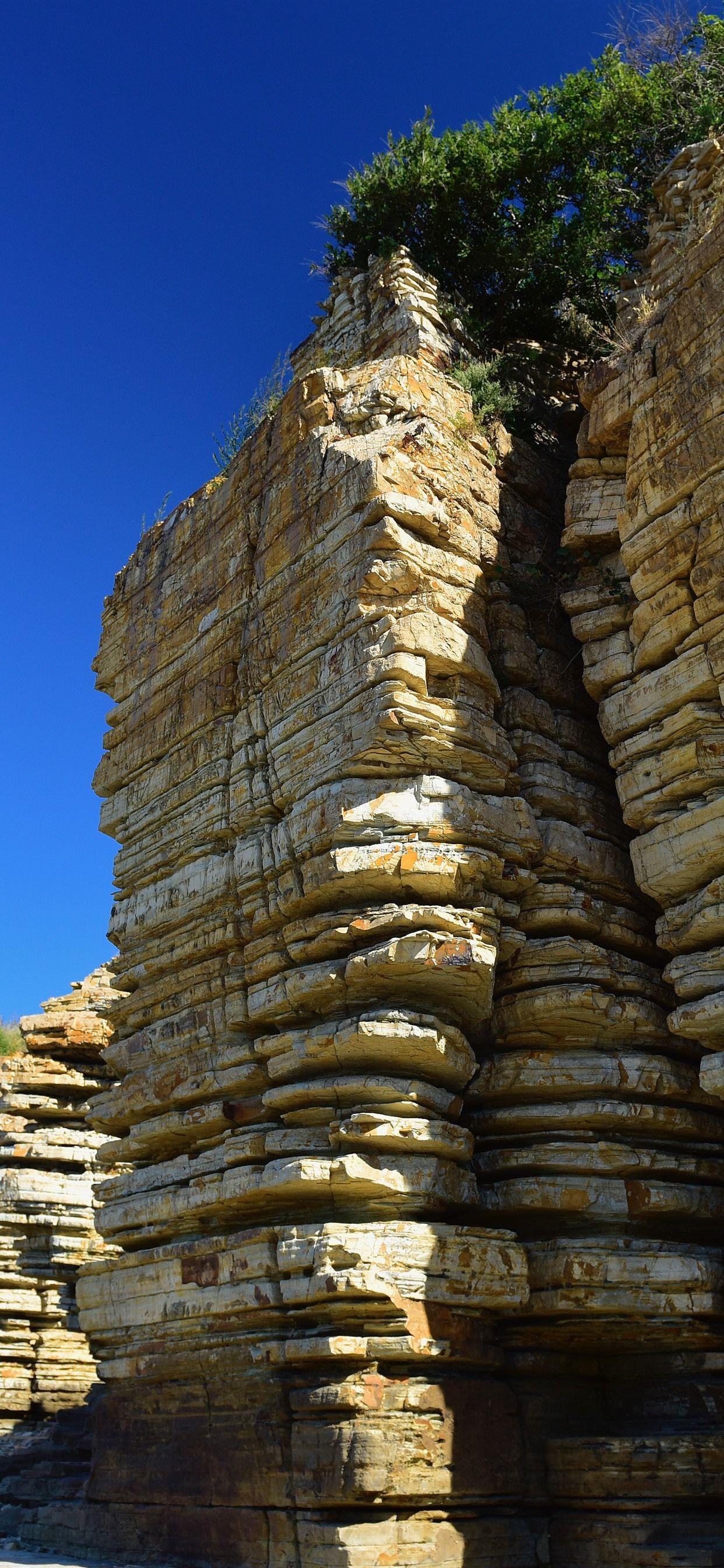 1242x2688 Buddhist scriptures rock, Wafangdian, China 1242x2688 iPhone 11