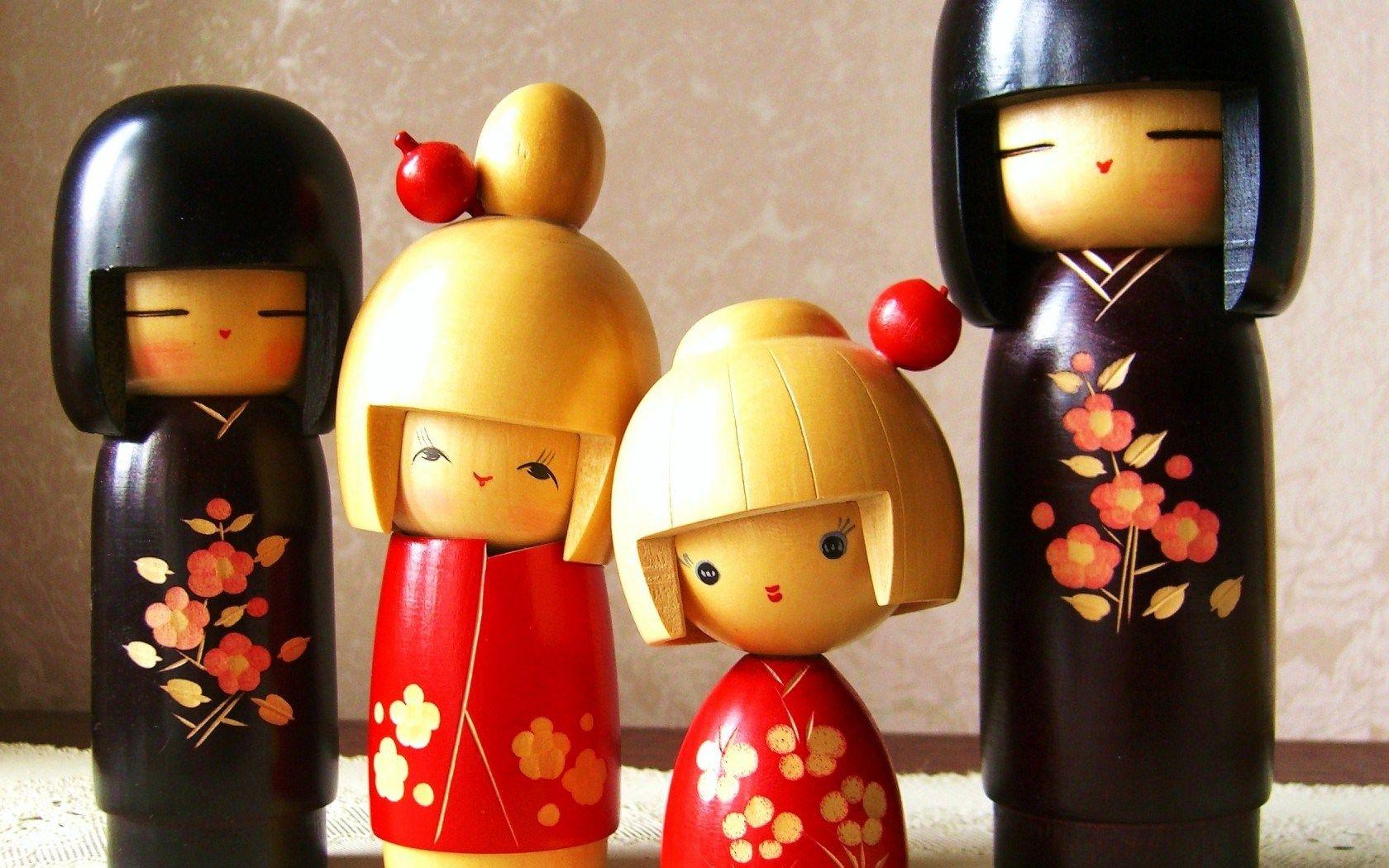 1680x1050 Kokeshi Dolls
