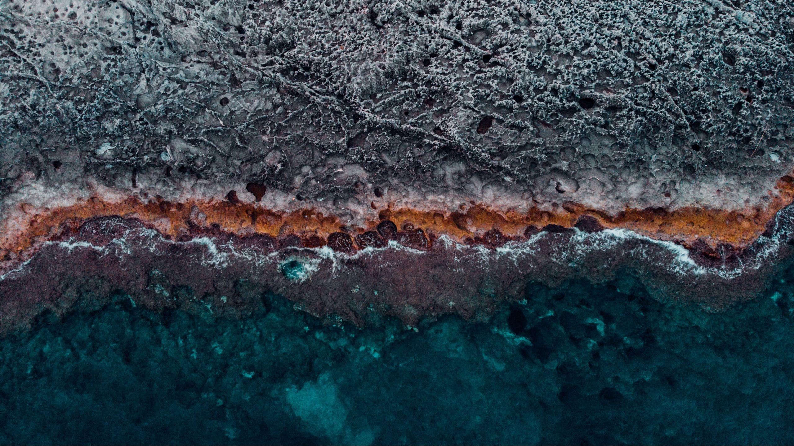 2560x1440 Wallpaper 4k ocean, coast, aerial view, water, stones, surface