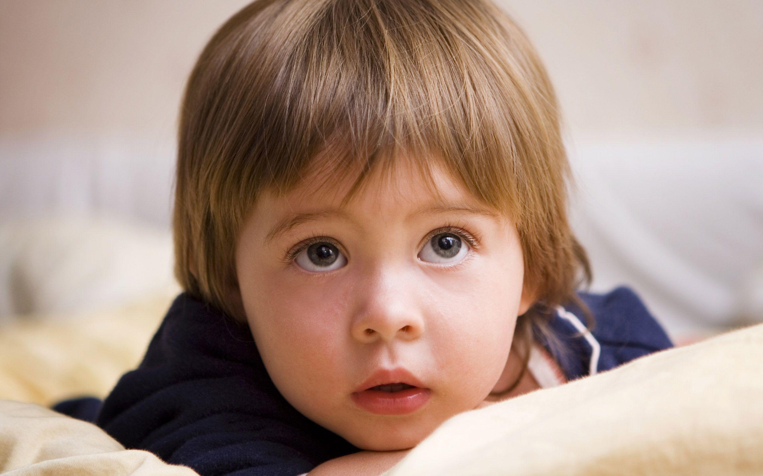 2560x1600 Cute Boys Wallpaper