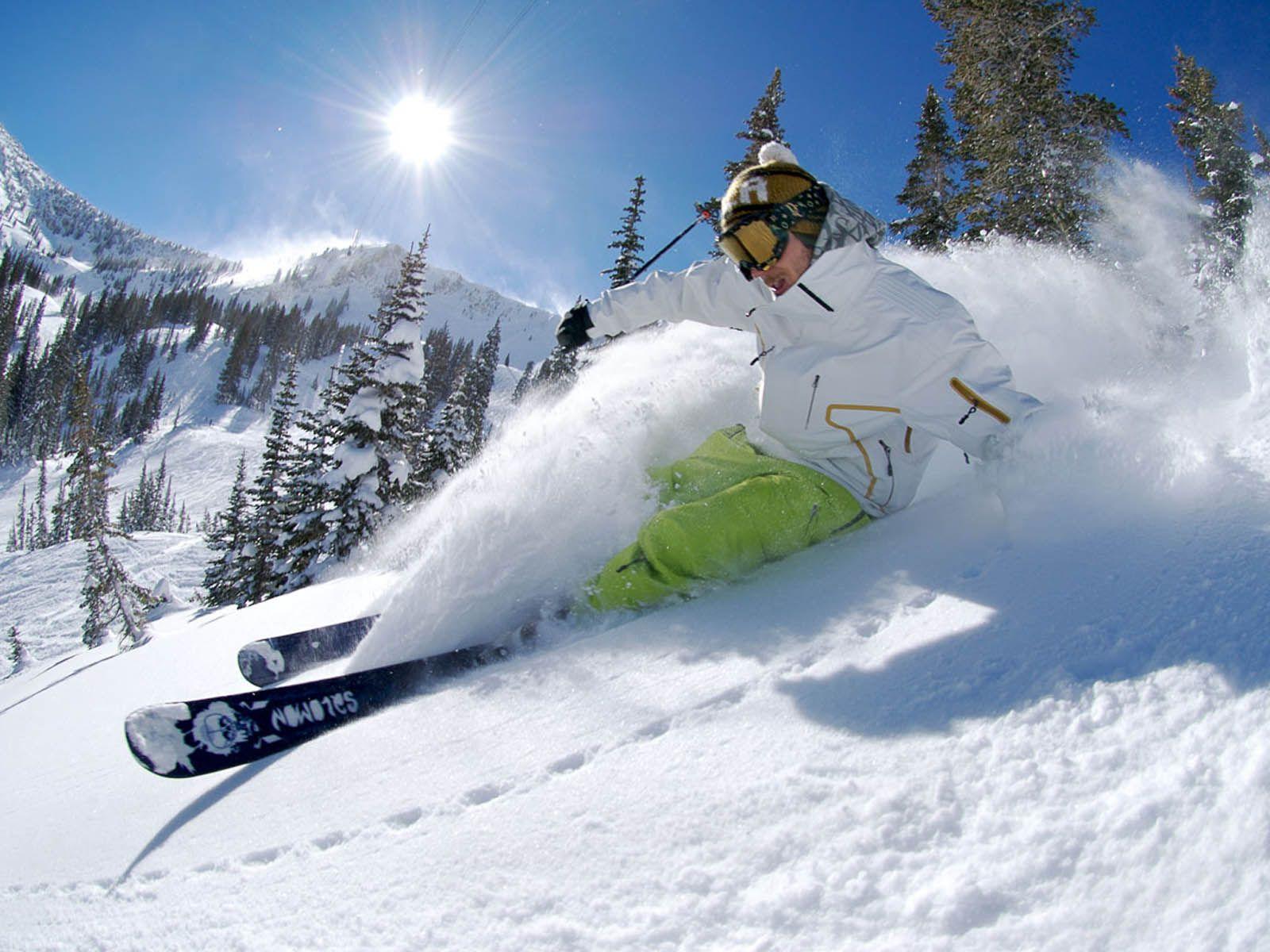 1600x1200 Free Wallpaper Skiing