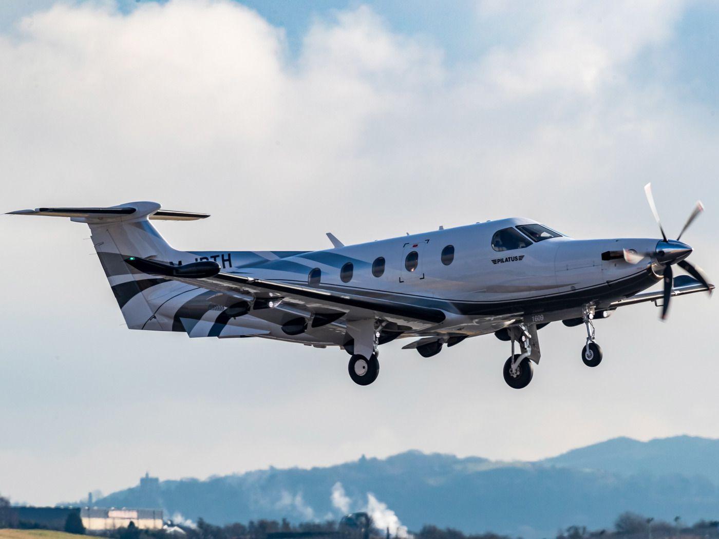 1400x1050 Track Flight Pilatus PC 12 47E (M IRTH)