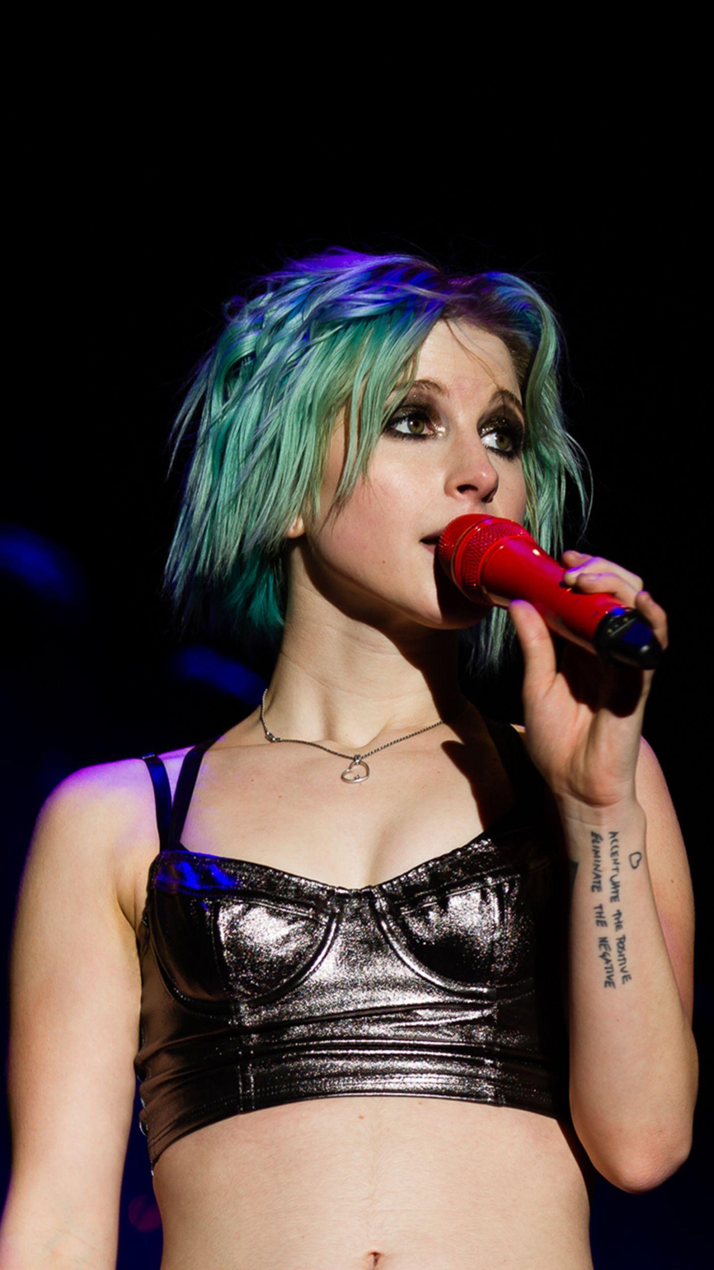 1080x1920 Hayley Williams Apple IPhone 6 (750x1334) Wallpaper