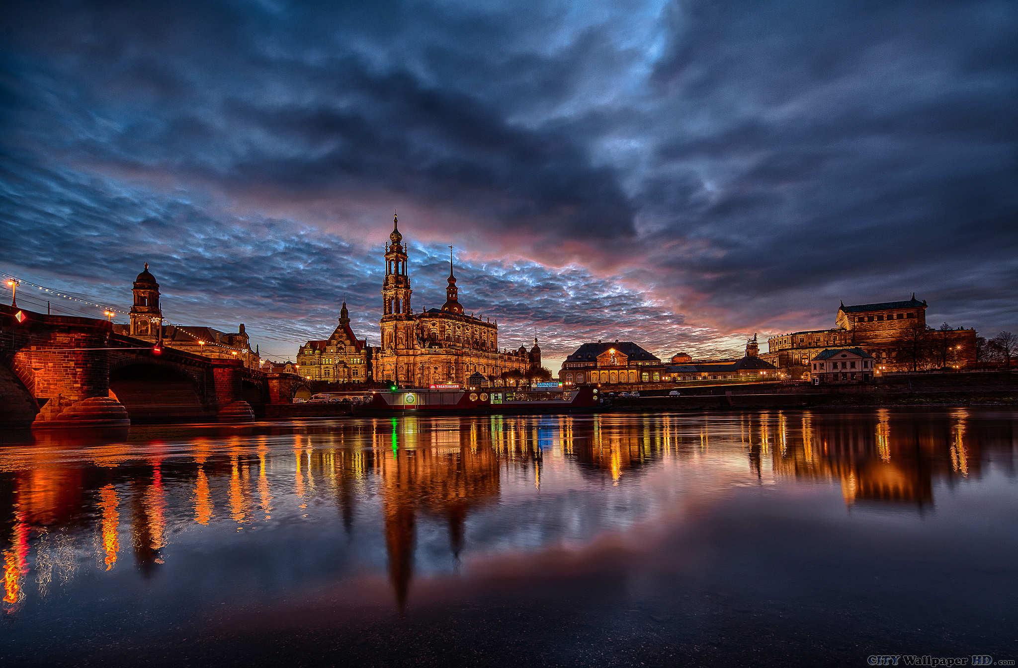 2048x1345 Evening wallpaper city. Widescreen Wallpaper cities of the world to your desktop. Buildings, lights