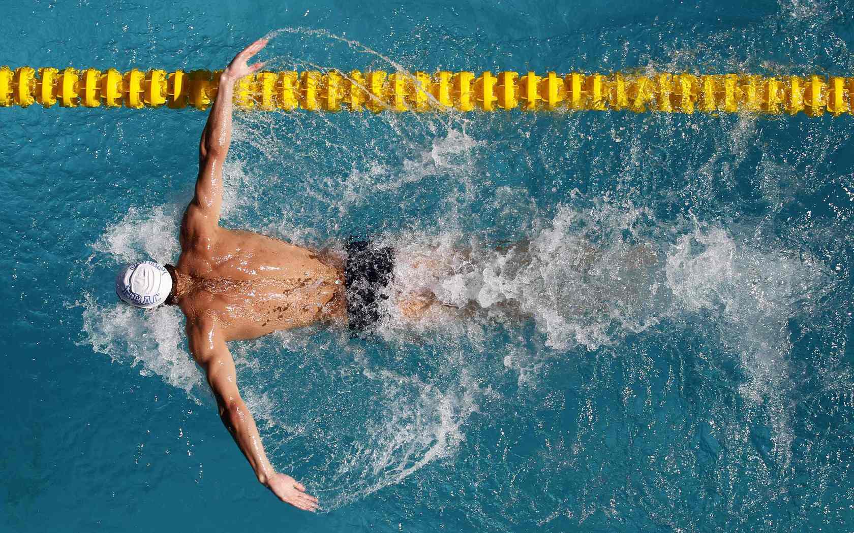 1680x1050 Sport Swimmer wallpaper