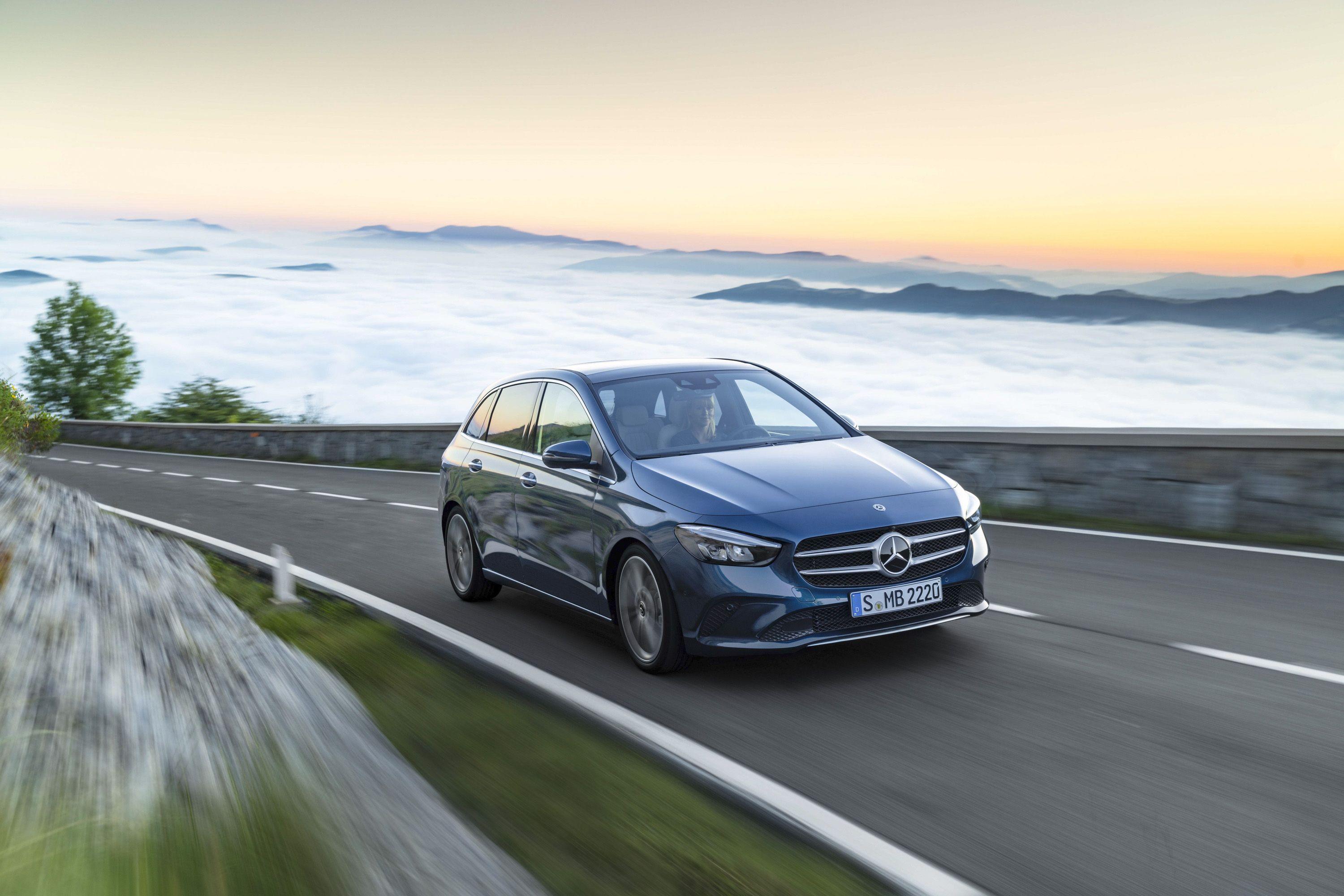 3000x2000 Mercedes Benz B Class Wallpaper (HD Image)