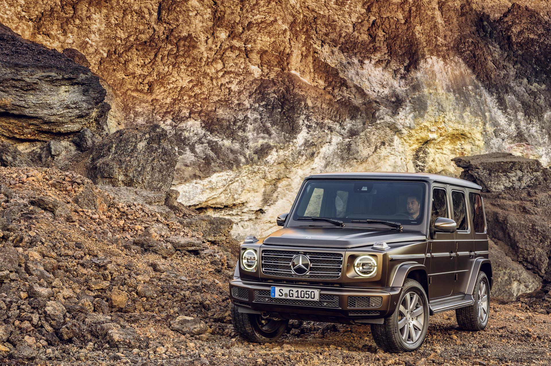 1920x1274 Mercedes Benz G Class Wallpaper [HD]