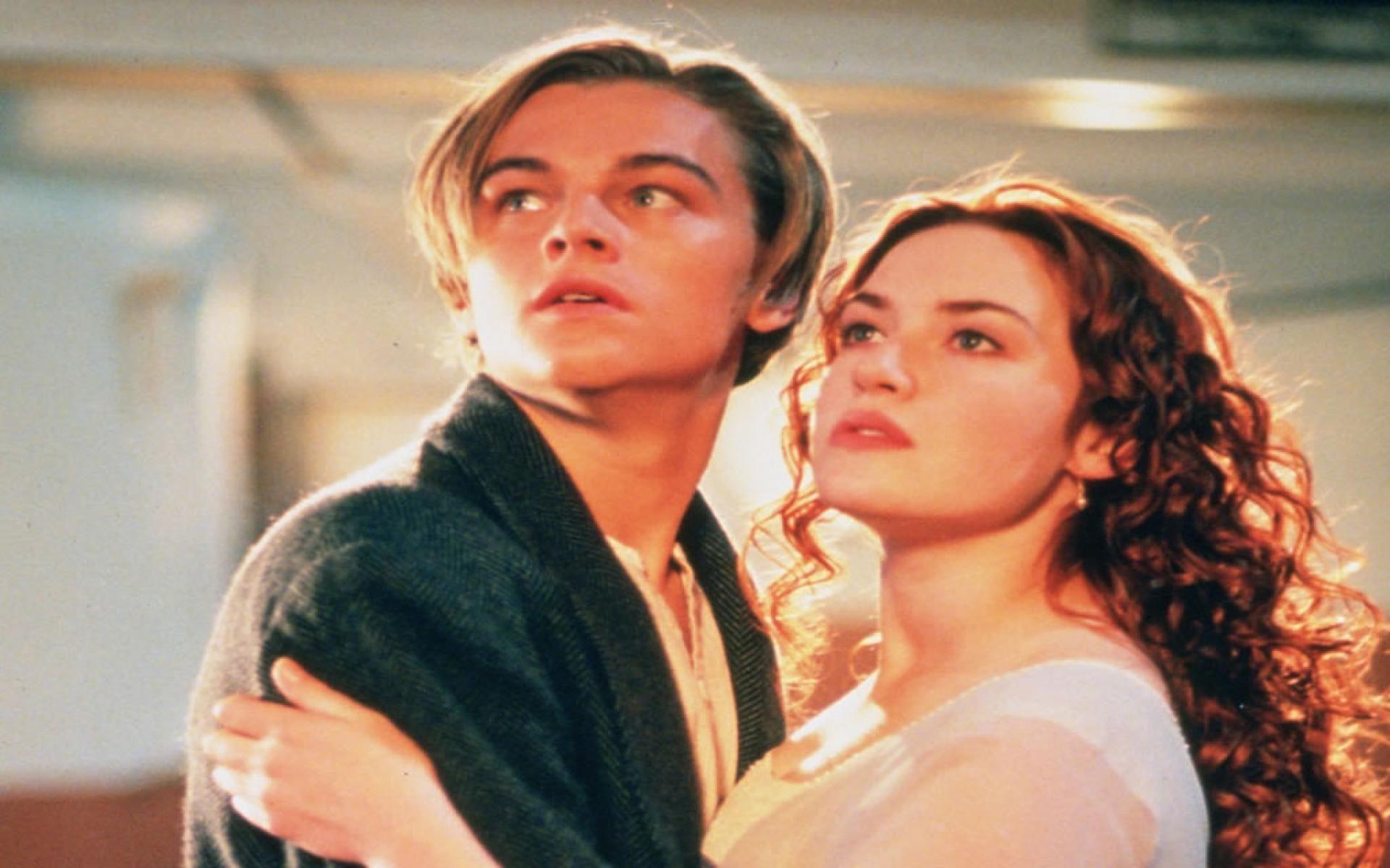 1920x1200 Hugging Jack Rose 3D Titanic Wallpaper Winslet Leonardo