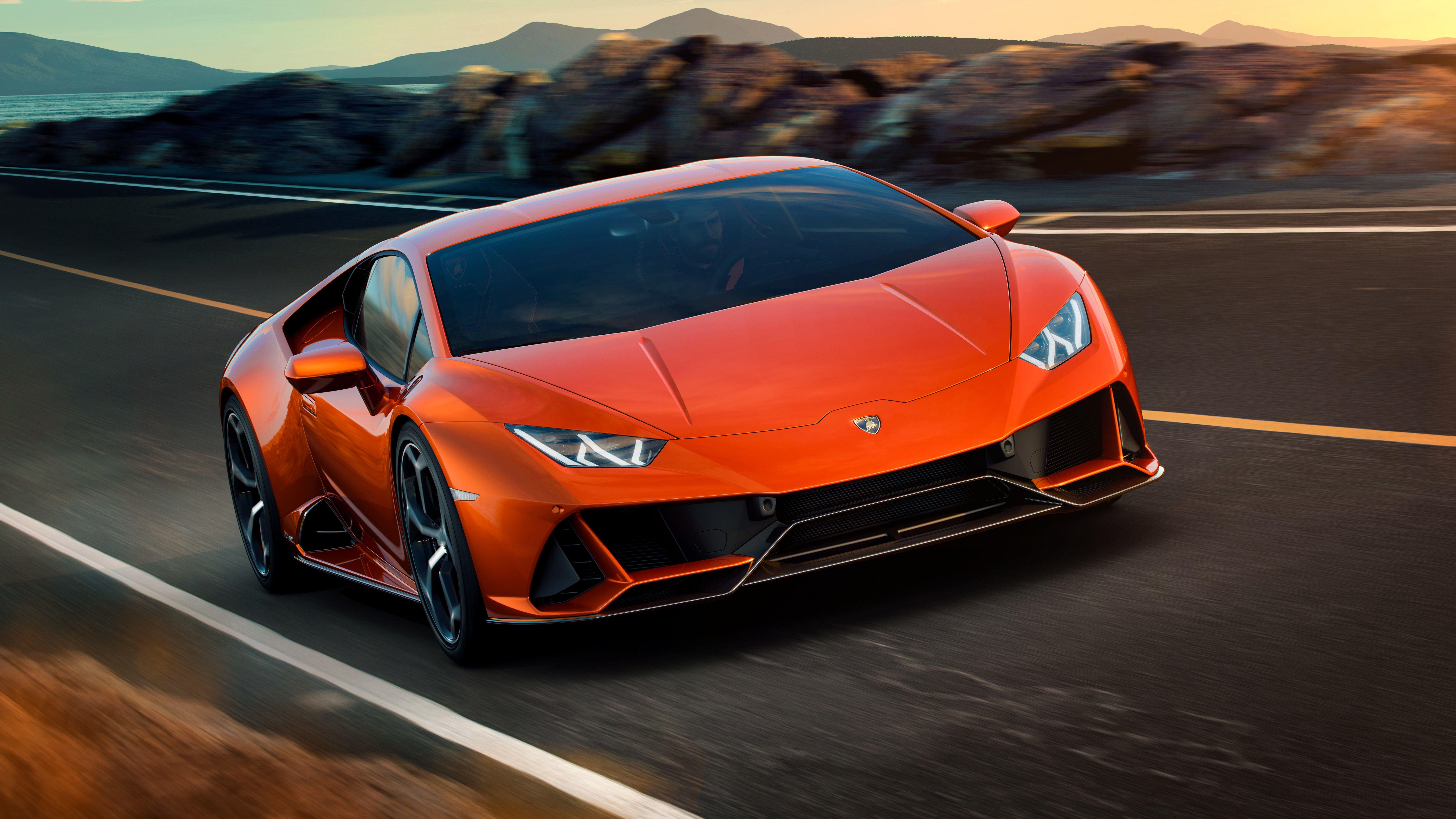 7680x4320 Lamborghini Huracan Wallpaper