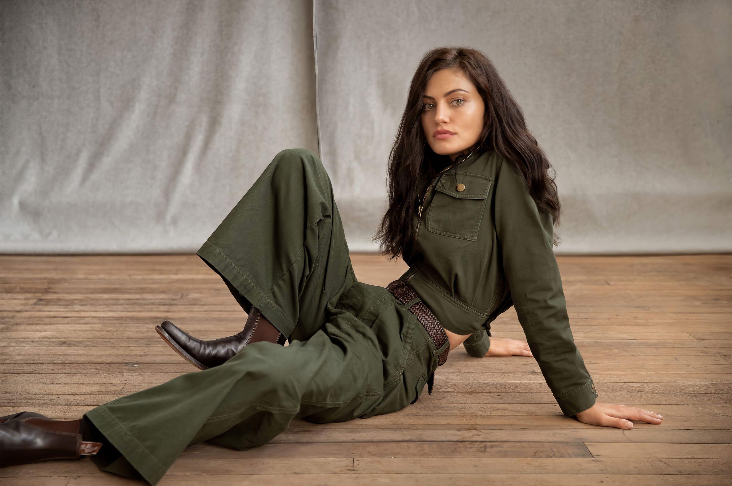 2560x1700 Phoebe Tonkin Newson Collaboration 2020 Chromebook Pixel