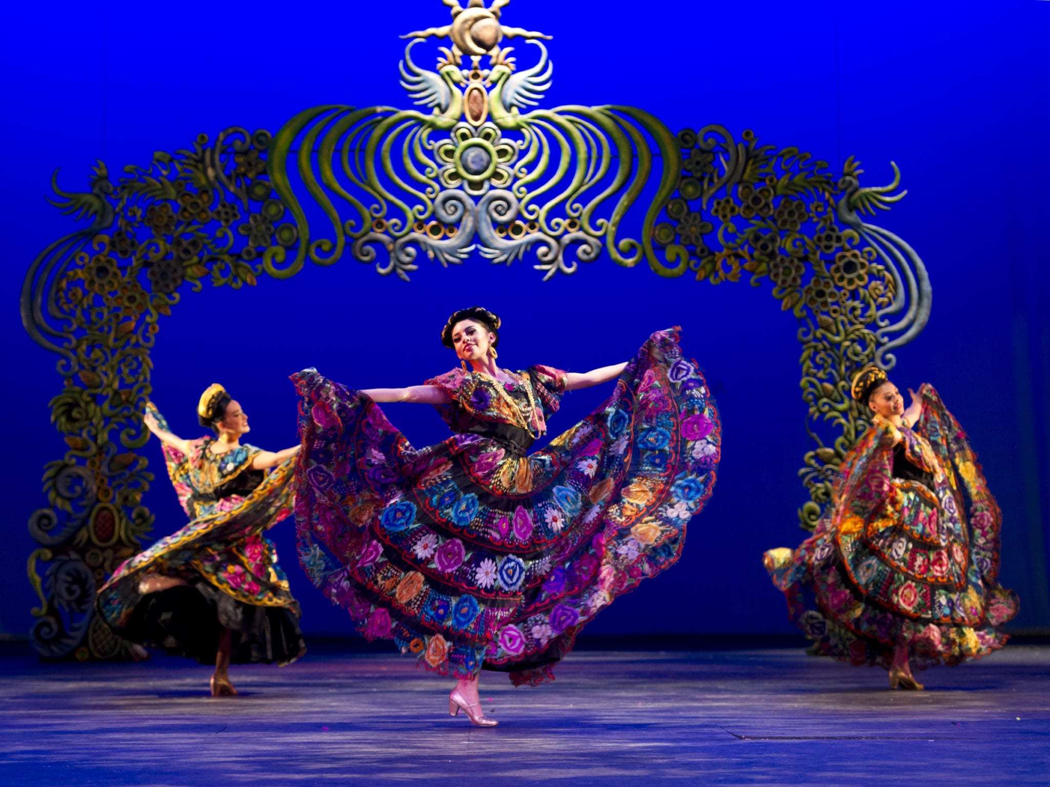 2048x1536 Ballet Folklórico de México Brings Mexican Culture to the Schaefer