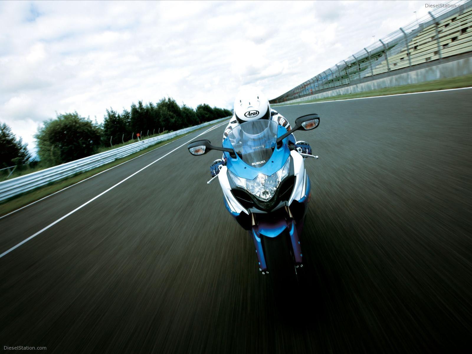 1600x1200 Suzuki GSX R1000 Bike Pics Exotic Car Wallpaper of 54 : Diesel