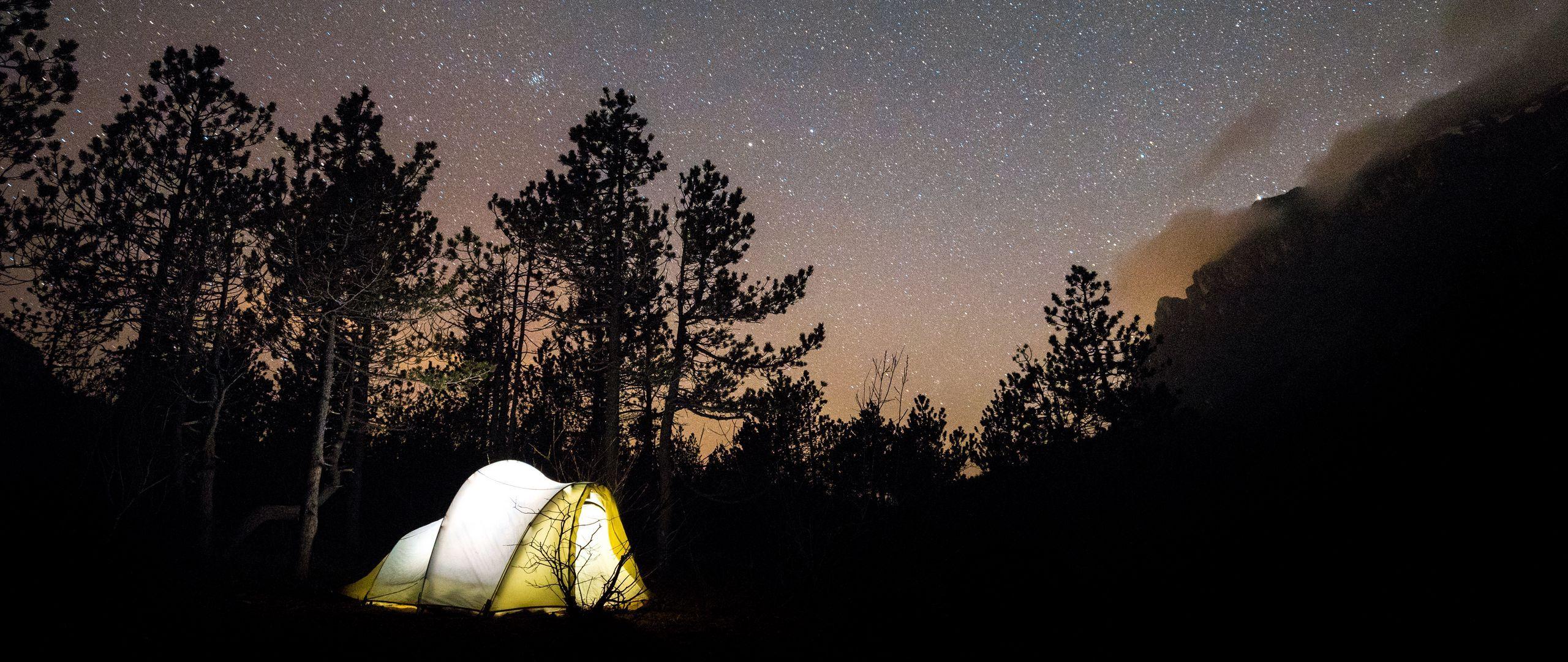 2560x1080 Download wallpaper 2560x1080 tent, starry sky, camping, travel