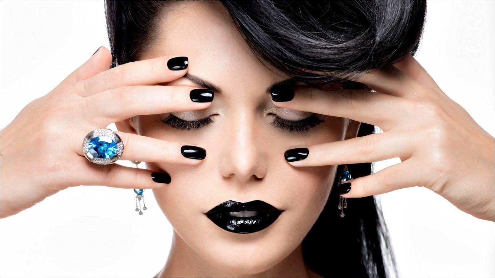 1602x902 Black Lips, Black Nails