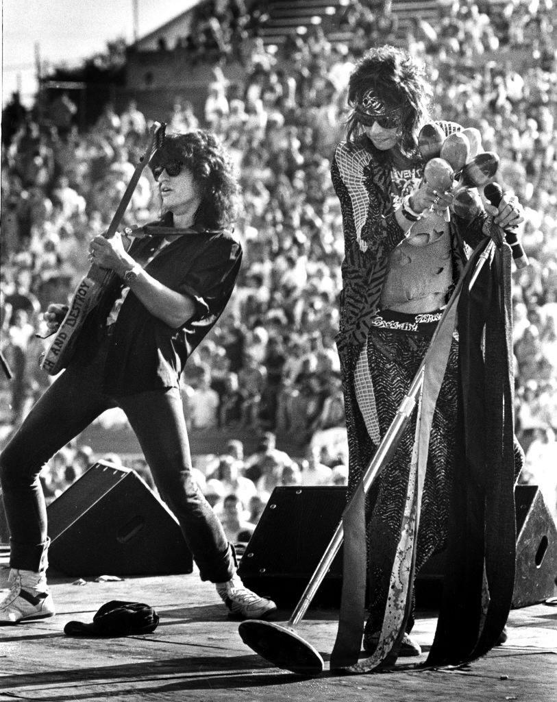 813x1024 Steven Tyler Wallpaper