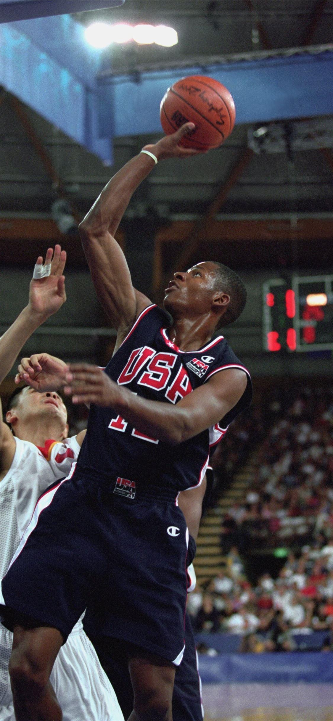 1125x2436 Bucks Represent For USA Basketball iPhone 11 Wallpaper Free Download