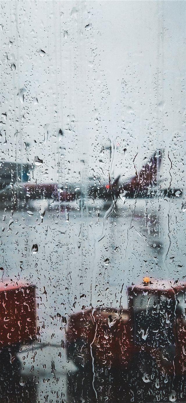 640x1385 Airport iPhone X Wallpaper Free Download
