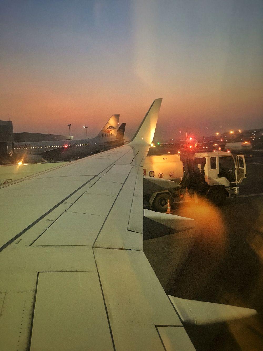 1000x1334 One of the best photo clicked by me, shot by the iPhone 6S Mumbai International Airport, India. #iPhonewallpaper #. View photo, Cool photo, iPhone wallpaper