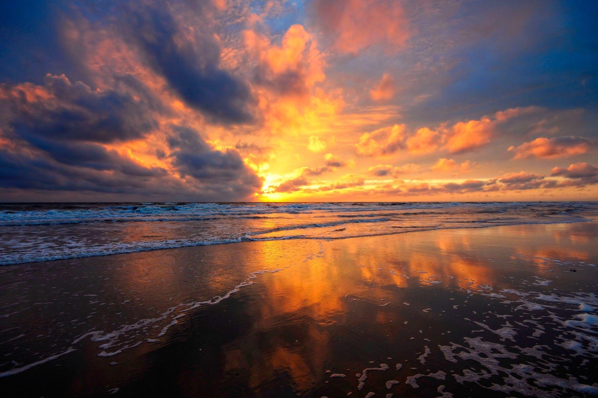 1920x1280 Summer Beach Sunrises wallpaper