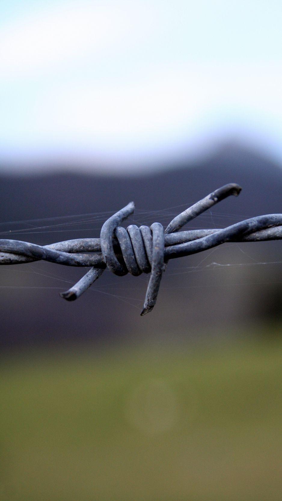 Barbed Wire Wallpapers - Top Free Barbed Wire Backgrounds - WallpaperAccess