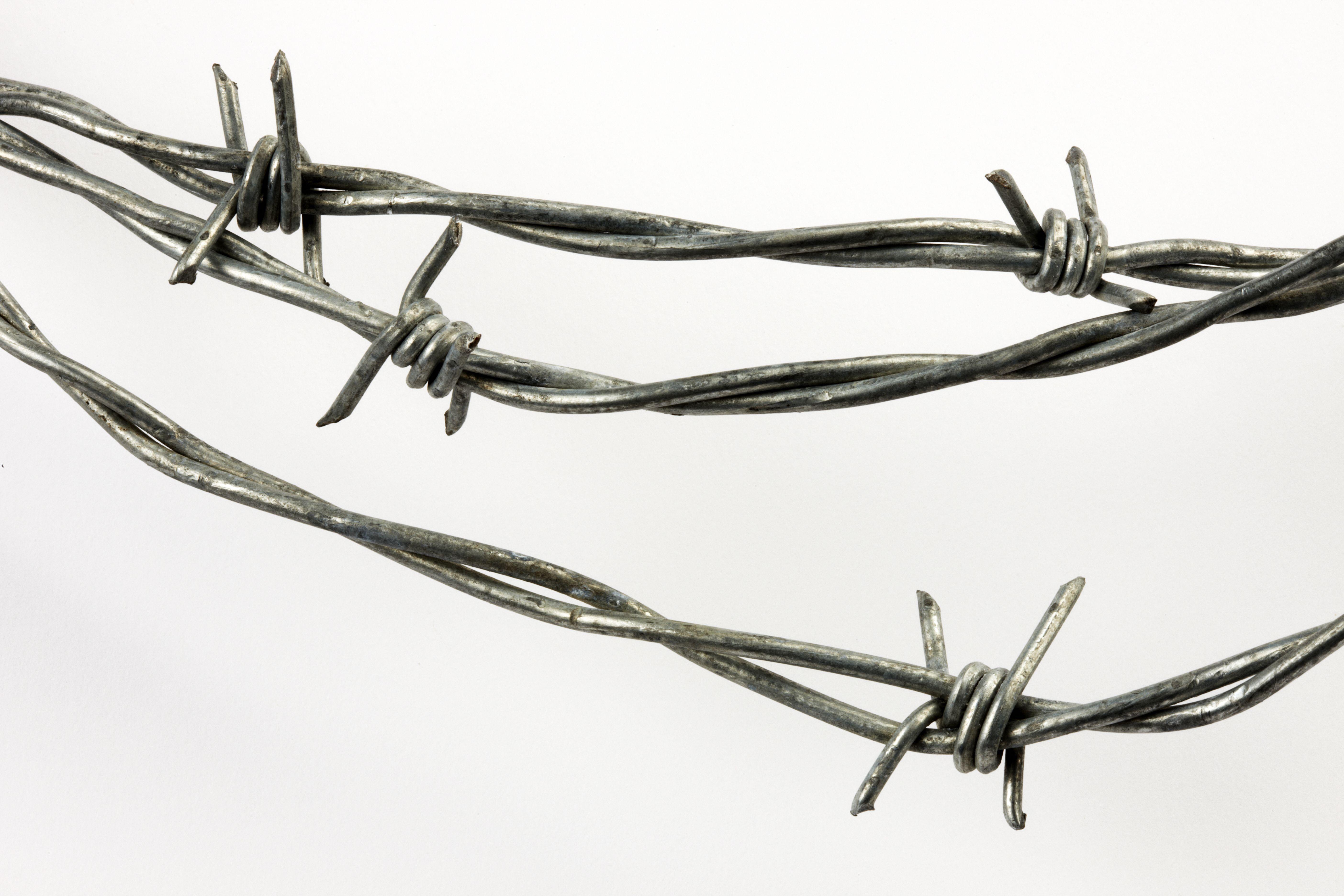 Barbed Wire Wallpapers - Top Free Barbed Wire Backgrounds - WallpaperAccess