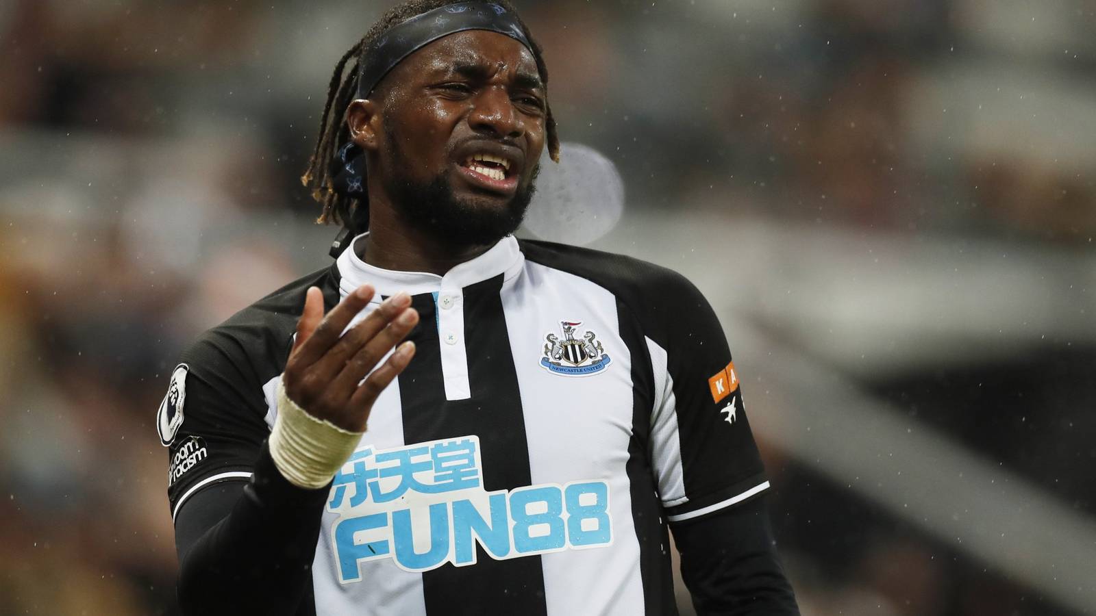 1600x900 NUFC's Saint Maximin Struggled V Burnley