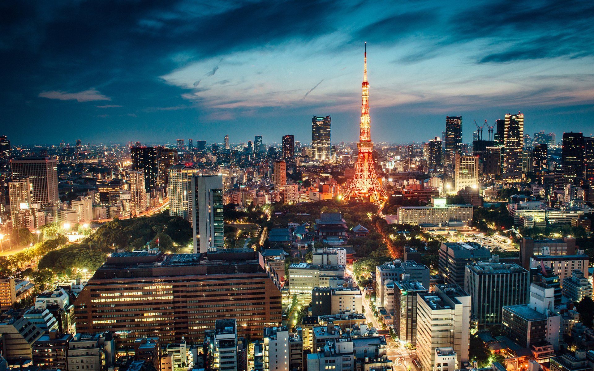 1920x1200 Tokyo Tower Night Glow